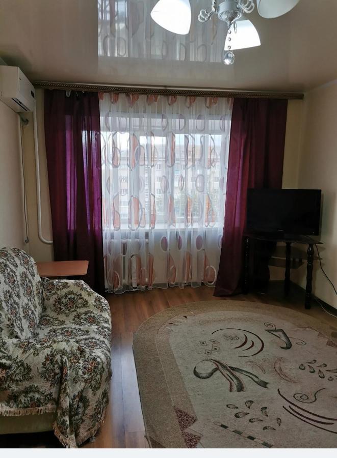 1 Комн Апартаменты В Центре Рядом С Парком Kostanay Exterior photo